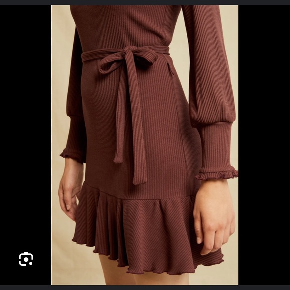 Amour Vert Ziggy Paris Rib Dress in Mocha - Picture 3 of 10